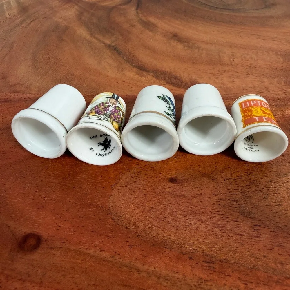 Vintage‎ Thimble Collection Set of 5 Scenic Souvenir Porcelain Collectible